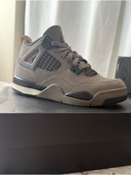 Other - 2025
Air Jordan 4 Retro 'Cave Stone'